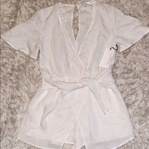 White romper!! Size Small